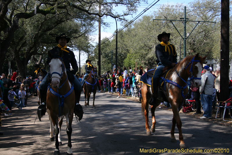 Krewe-of-Carrollton-New-Orleans-Mardi-Gras-4587