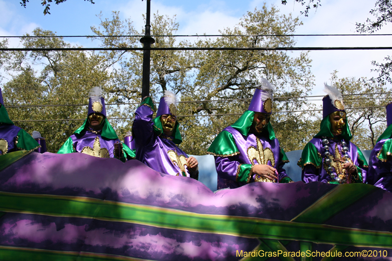 Krewe-of-Carrollton-New-Orleans-Mardi-Gras-4640