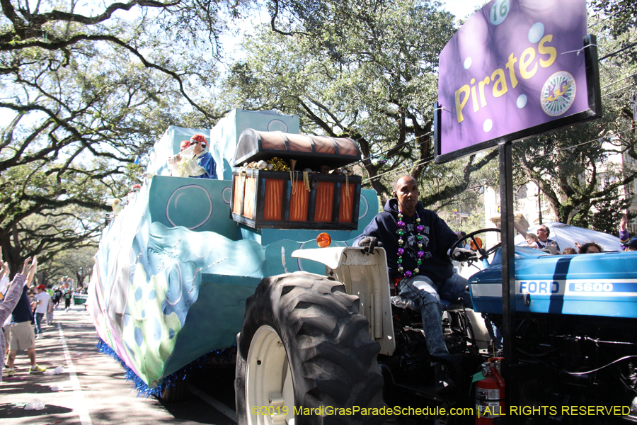 Krewe-of-Carrollton-2019-003135