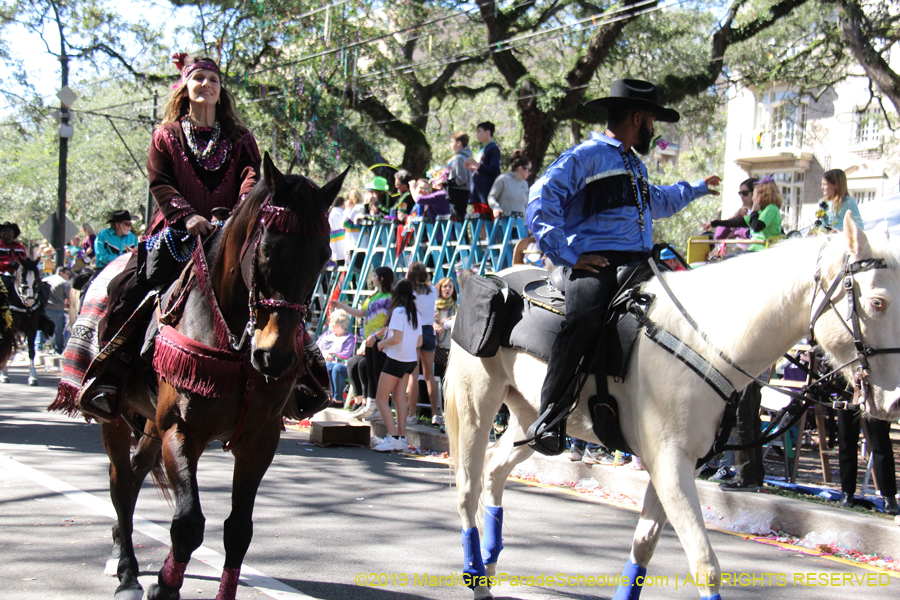 Krewe-of-Carrollton-2019-003182