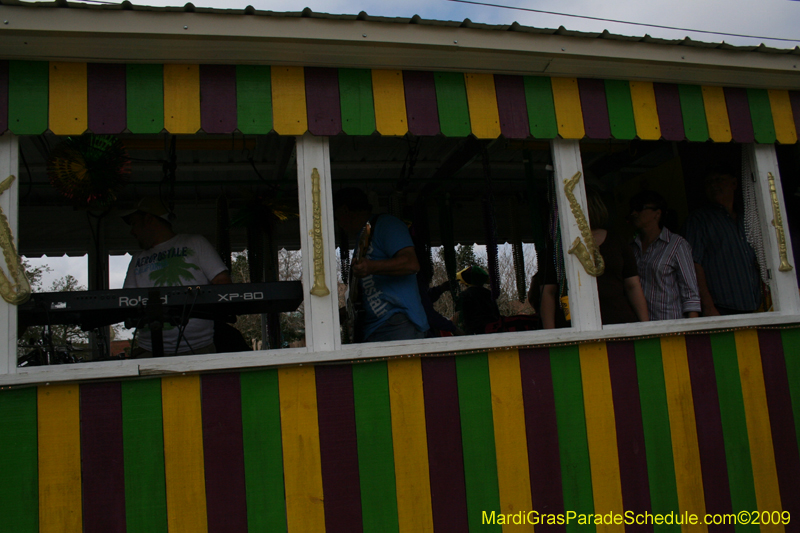 Krewe-of-Choctaw-2009-Westbank-Mardi-Gras-0124