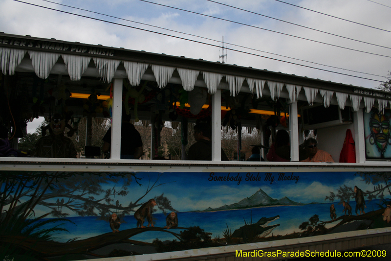 Krewe-of-Choctaw-2009-Westbank-Mardi-Gras-0206