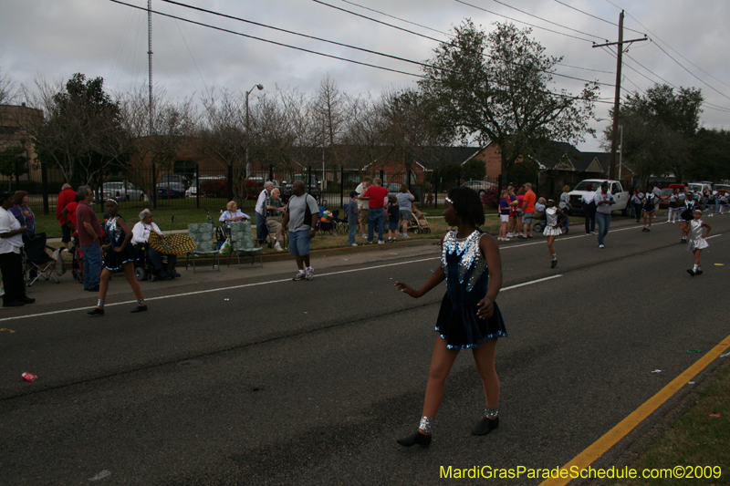 Krewe-of-Choctaw-2009-Westbank-Mardi-Gras-0211