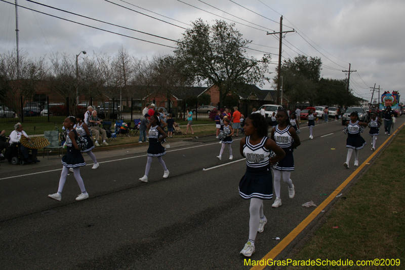 Krewe-of-Choctaw-2009-Westbank-Mardi-Gras-0212