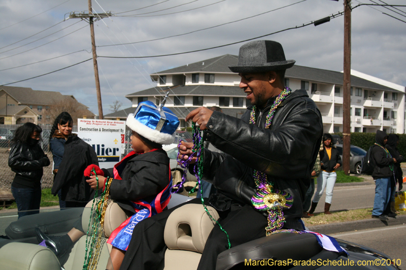 Krewe-of-Choctaw-2010-Mardi-Gras-Westbank-3059