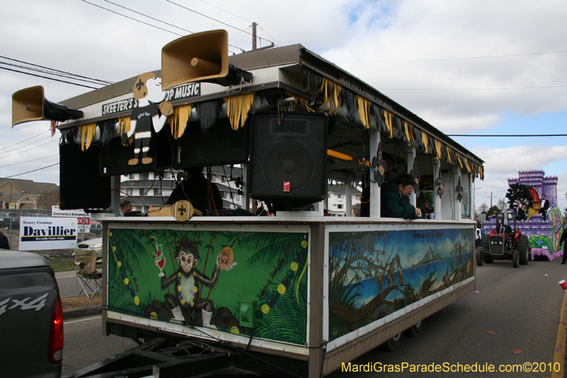 Krewe-of-Choctaw-2010-Mardi-Gras-Westbank-3063