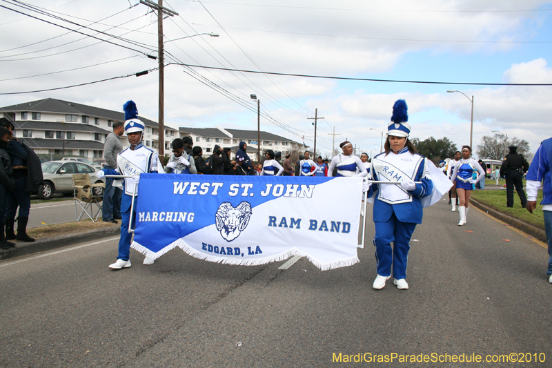 Krewe-of-Choctaw-2010-Mardi-Gras-Westbank-3070