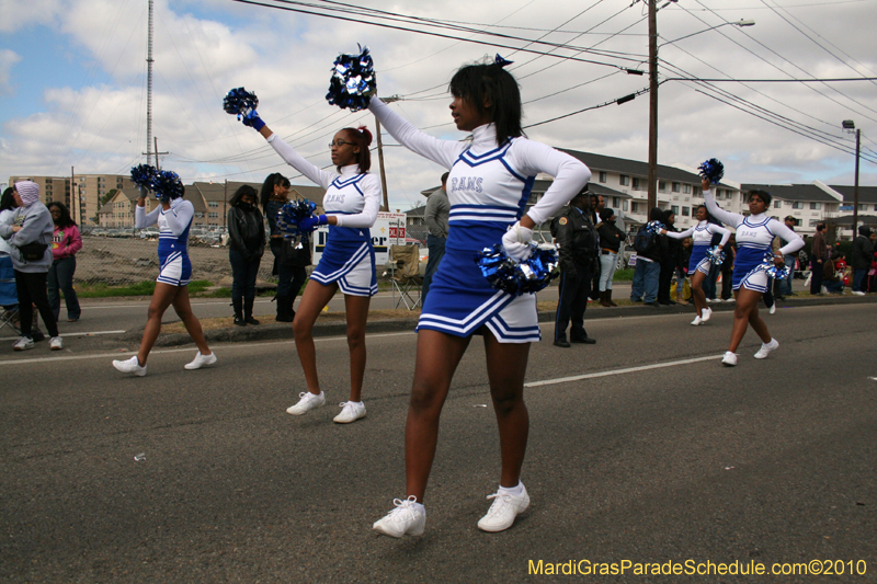 Krewe-of-Choctaw-2010-Mardi-Gras-Westbank-3076