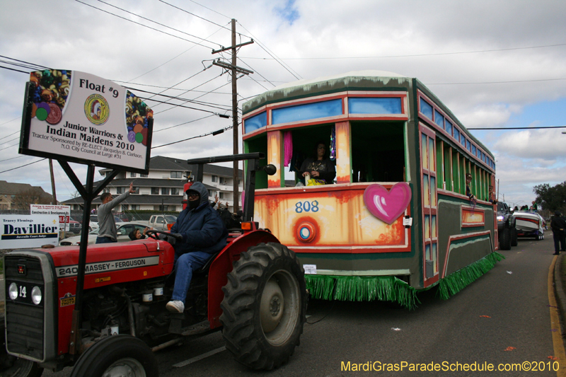 Krewe-of-Choctaw-2010-Mardi-Gras-Westbank-3078