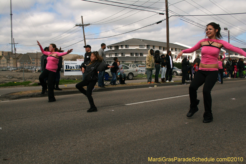 Krewe-of-Choctaw-2010-Mardi-Gras-Westbank-3084