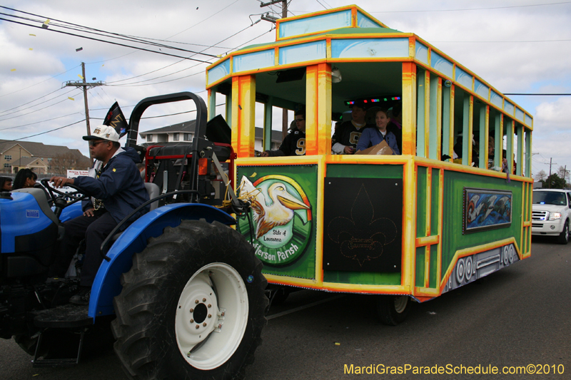 Krewe-of-Choctaw-2010-Mardi-Gras-Westbank-3088