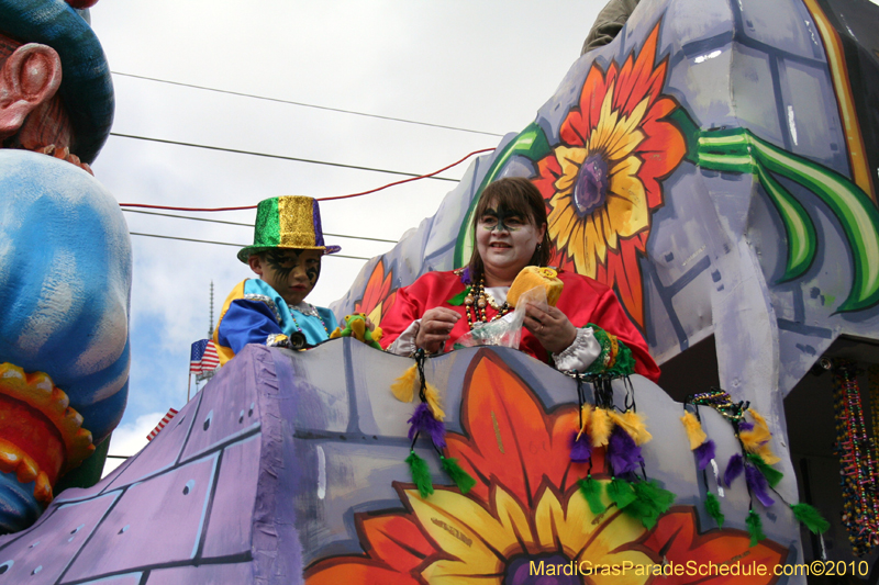 Krewe-of-Choctaw-2010-Mardi-Gras-Westbank-3093