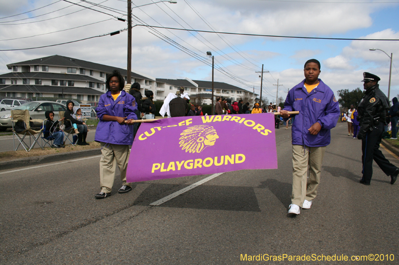 Krewe-of-Choctaw-2010-Mardi-Gras-Westbank-3099