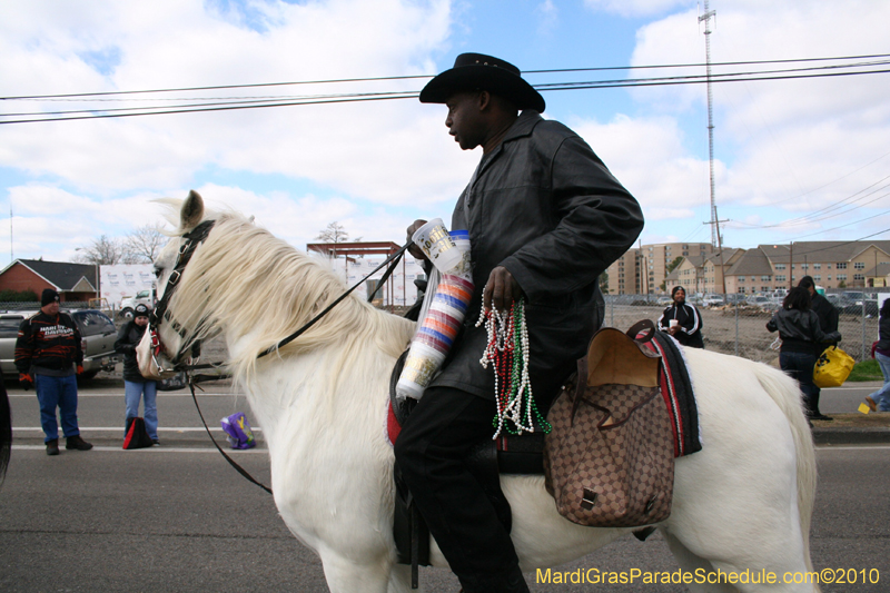 Krewe-of-Choctaw-2010-Mardi-Gras-Westbank-3119