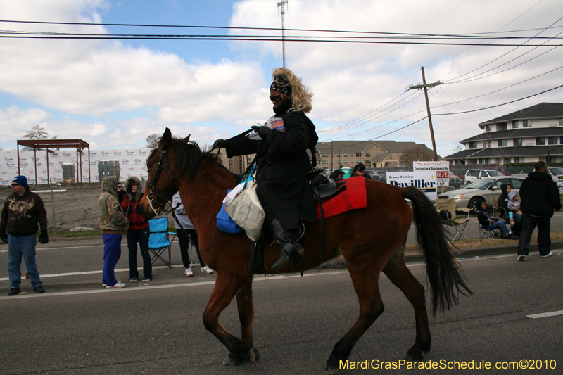 Krewe-of-Choctaw-2010-Mardi-Gras-Westbank-3120