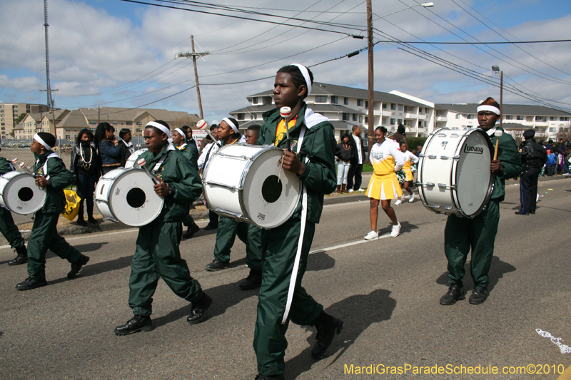 Krewe-of-Choctaw-2010-Mardi-Gras-Westbank-3137