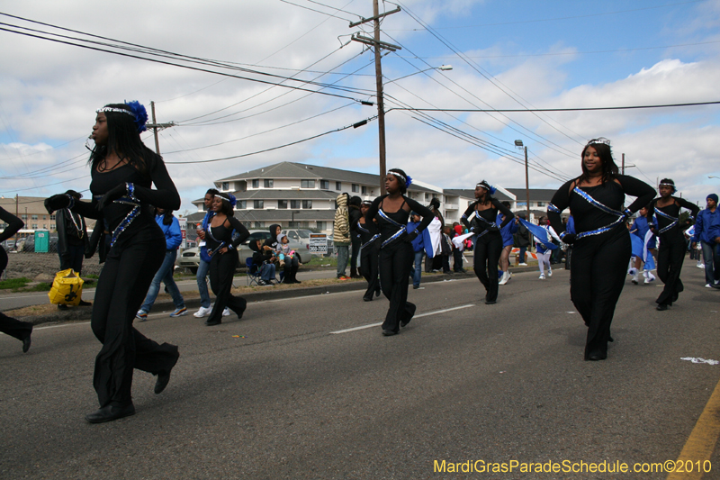 Krewe-of-Choctaw-2010-Mardi-Gras-Westbank-3159