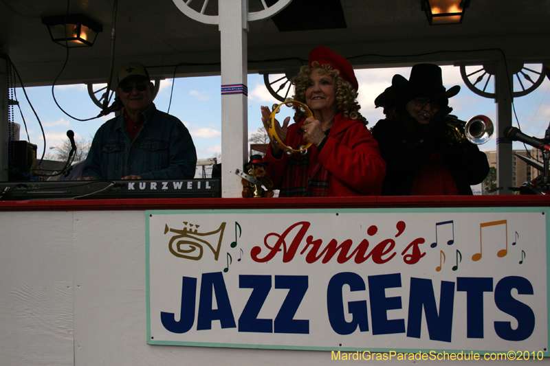 Krewe-of-Choctaw-2010-Mardi-Gras-Westbank-3180