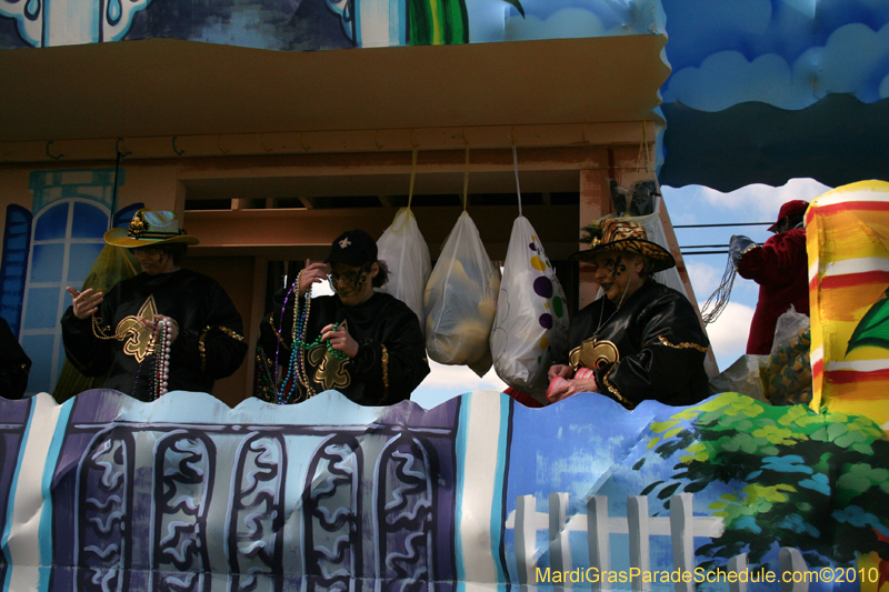 Krewe-of-Choctaw-2010-Mardi-Gras-Westbank-3186