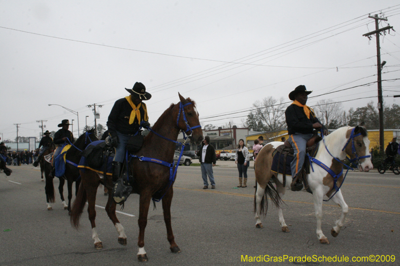 Krewe-of-Claude-Slidell-Mardi-Gras-2009-0154