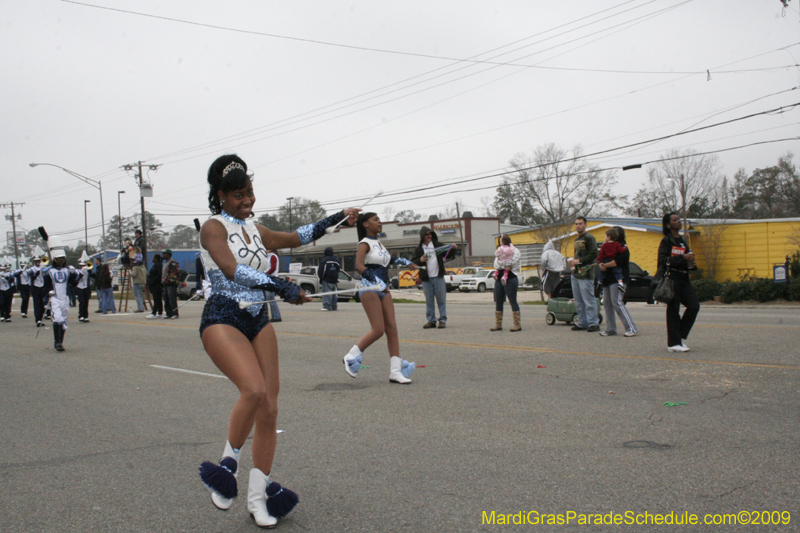 Krewe-of-Claude-Slidell-Mardi-Gras-2009-0175