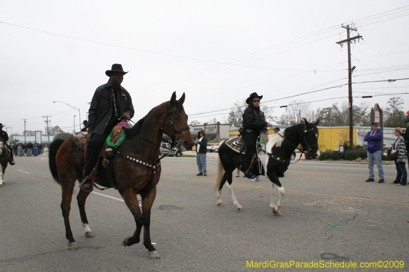 Krewe-of-Claude-Slidell-Mardi-Gras-2009-0187