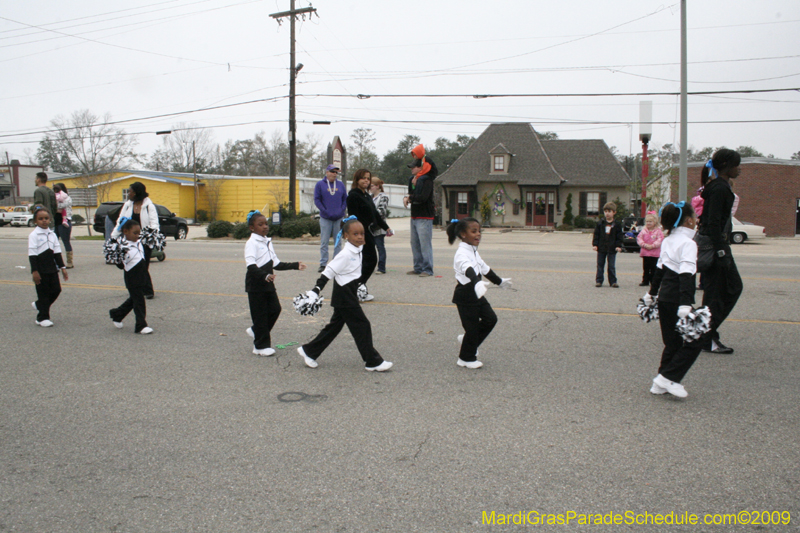 Krewe-of-Claude-Slidell-Mardi-Gras-2009-0196