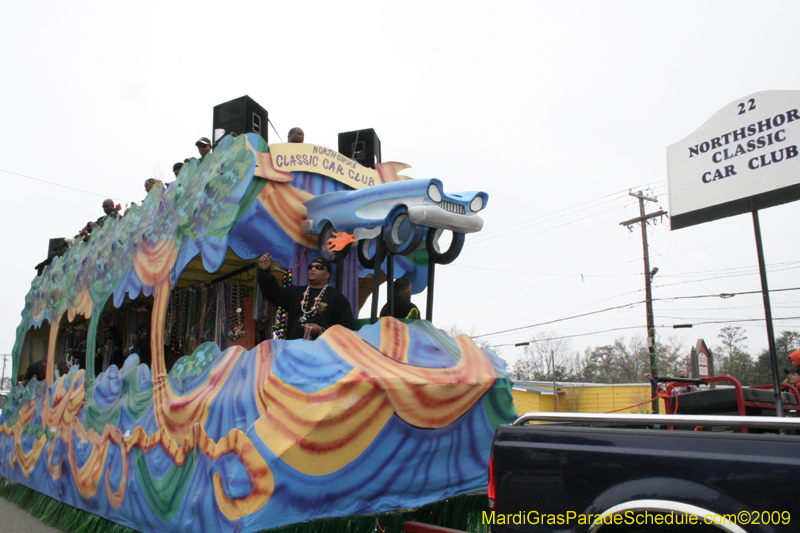 Krewe-of-Claude-Slidell-Mardi-Gras-2009-0199