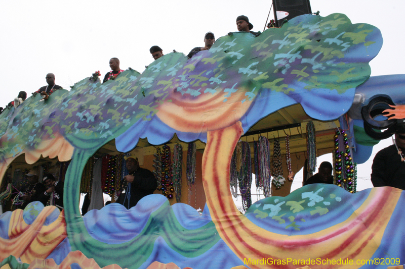 Krewe-of-Claude-Slidell-Mardi-Gras-2009-0200