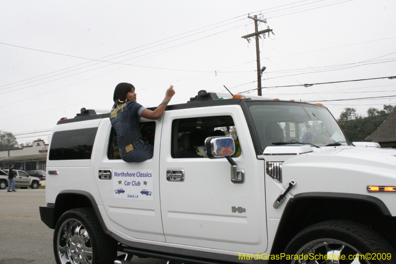 Krewe-of-Claude-Slidell-Mardi-Gras-2009-0203