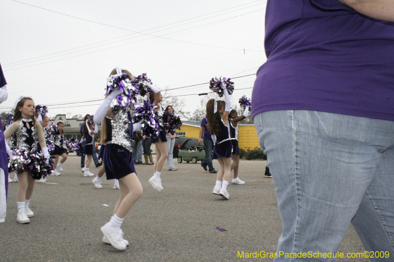 Krewe-of-Claude-Slidell-Mardi-Gras-2009-0207