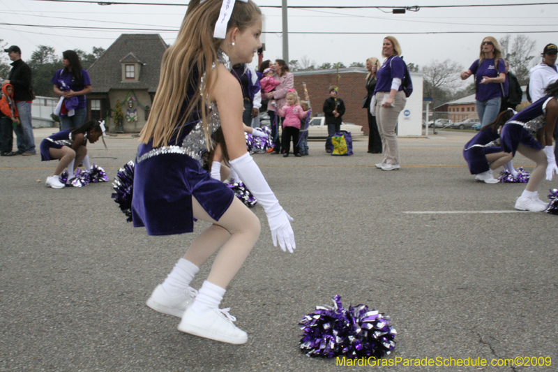 Krewe-of-Claude-Slidell-Mardi-Gras-2009-0208