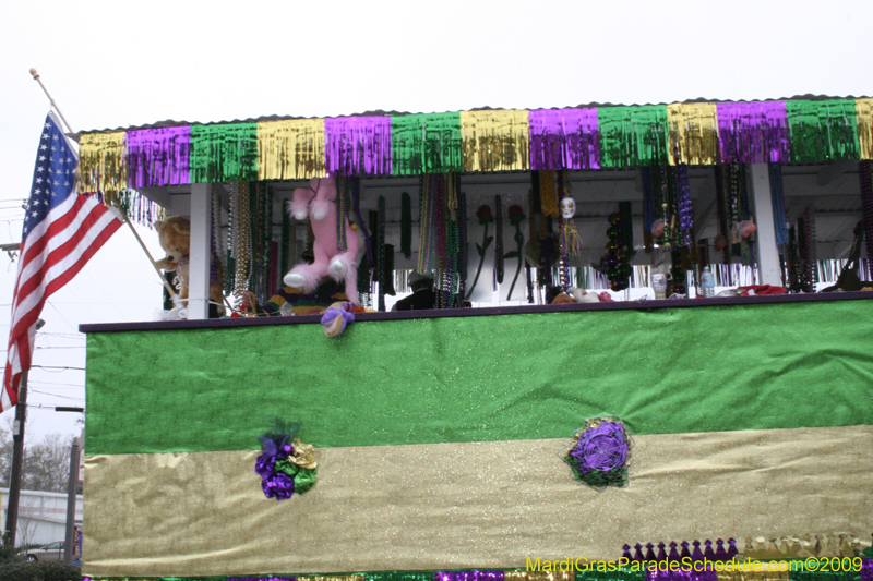 Krewe-of-Claude-Slidell-Mardi-Gras-2009-0214