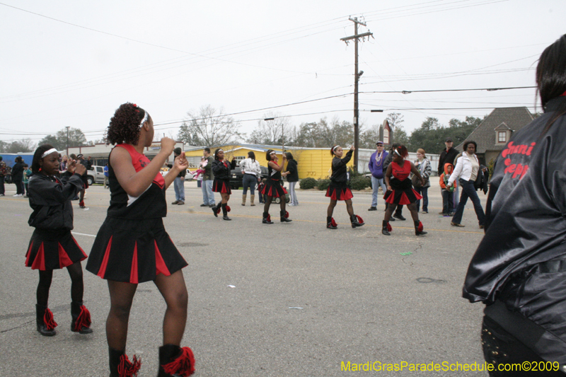 Krewe-of-Claude-Slidell-Mardi-Gras-2009-0229