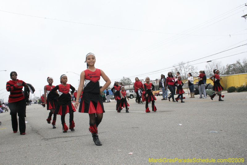 Krewe-of-Claude-Slidell-Mardi-Gras-2009-0231