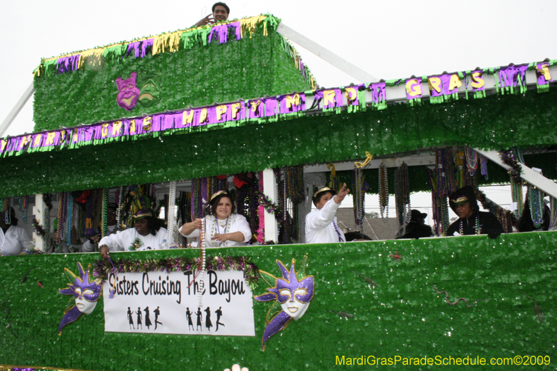 Krewe-of-Claude-Slidell-Mardi-Gras-2009-0233