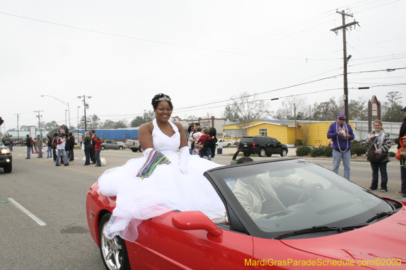 Krewe-of-Claude-Slidell-Mardi-Gras-2009-0235