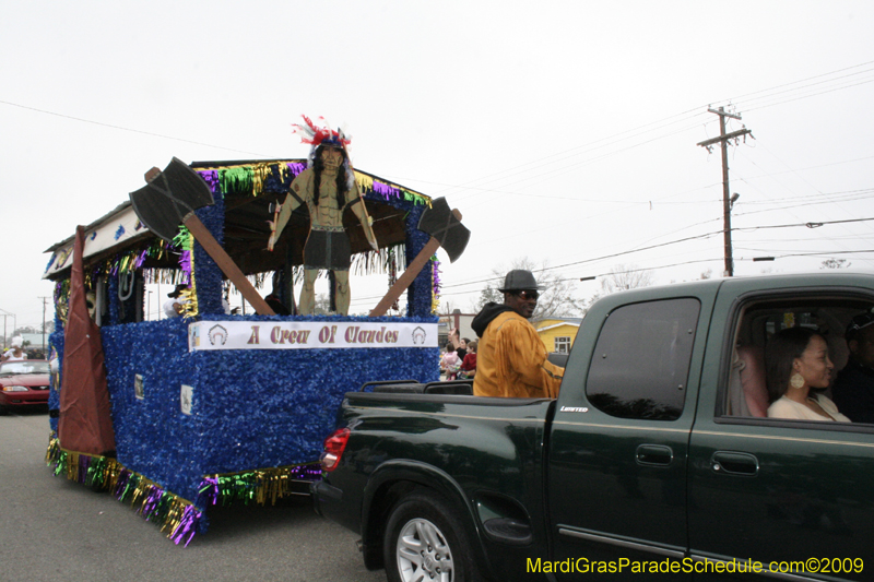 Krewe-of-Claude-Slidell-Mardi-Gras-2009-0236