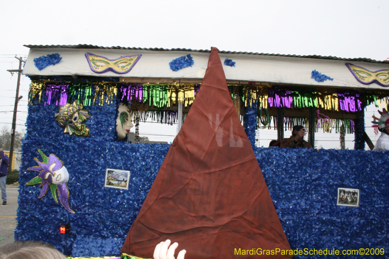 Krewe-of-Claude-Slidell-Mardi-Gras-2009-0238