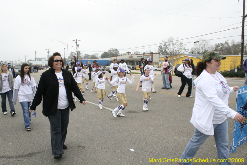 Krewe-of-Claude-Slidell-Mardi-Gras-2009-0244