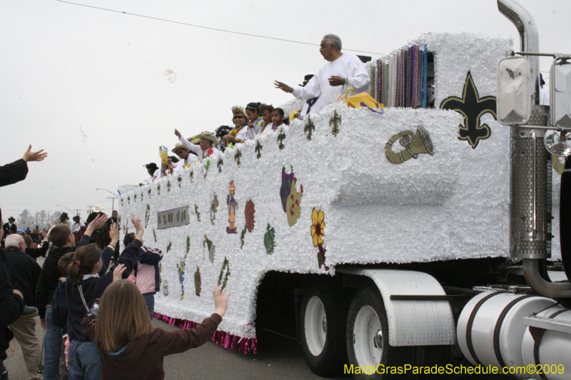 Krewe-of-Claude-Slidell-Mardi-Gras-2009-0259