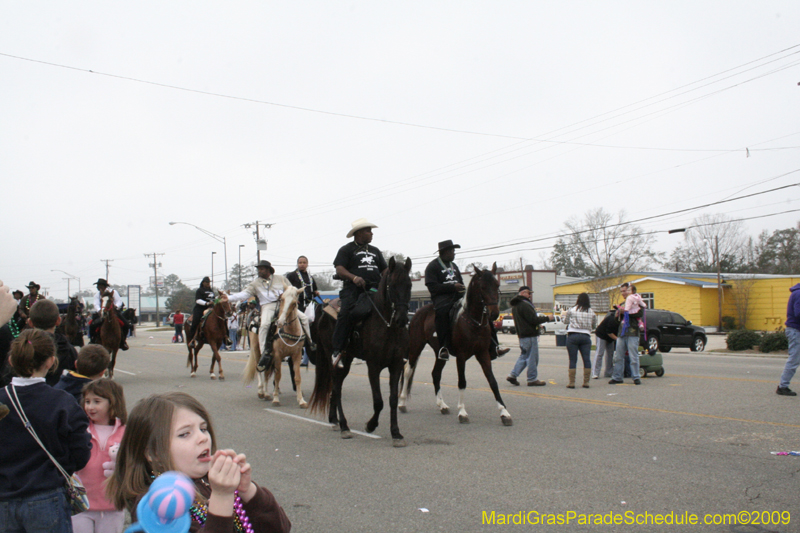 Krewe-of-Claude-Slidell-Mardi-Gras-2009-0267