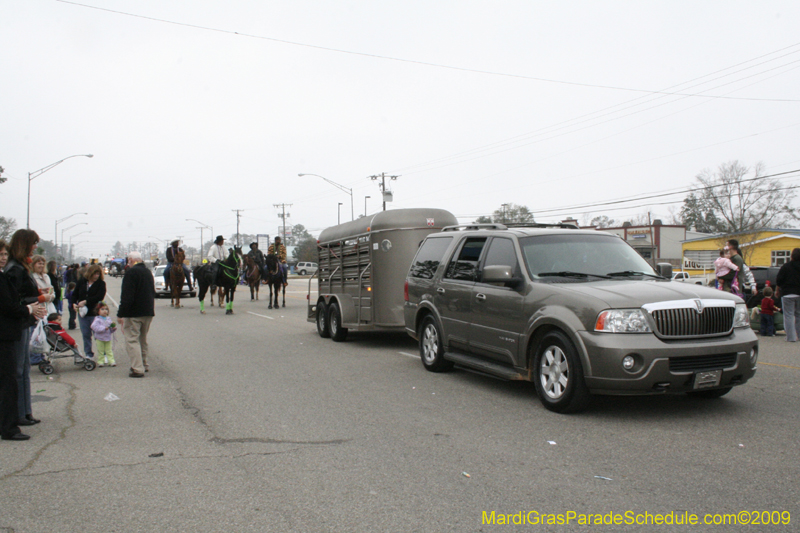 Krewe-of-Claude-Slidell-Mardi-Gras-2009-0275