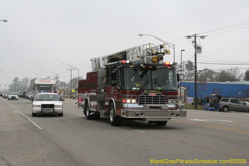 Krewe-of-Claude-Slidell-Mardi-Gras-2009-0290