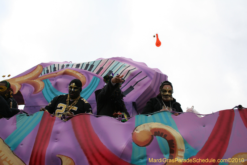 2010-Krewe-of-Claude-Mardi-Gras-Slidell-1086