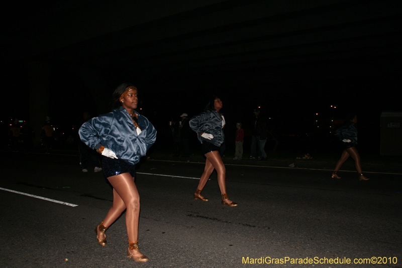 Krewe-of-Cleopatra-2010-Westbank-Mardi-Gras-2782