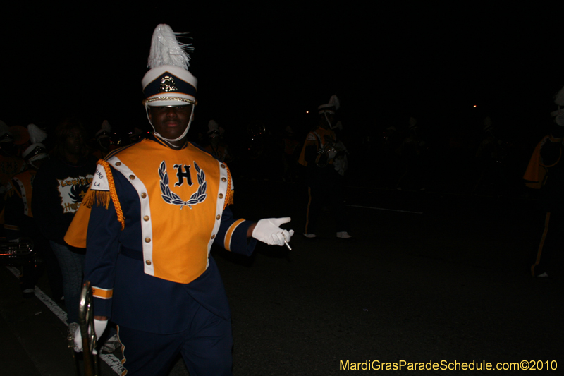 Krewe-of-Cleopatra-2010-Westbank-Mardi-Gras-2784