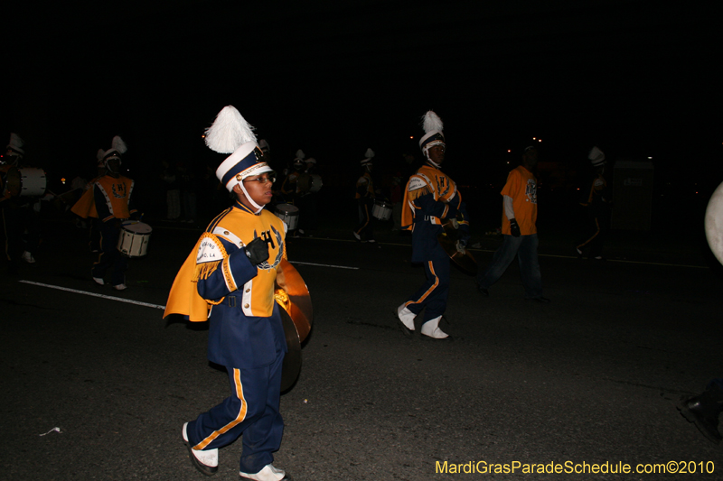 Krewe-of-Cleopatra-2010-Westbank-Mardi-Gras-2787