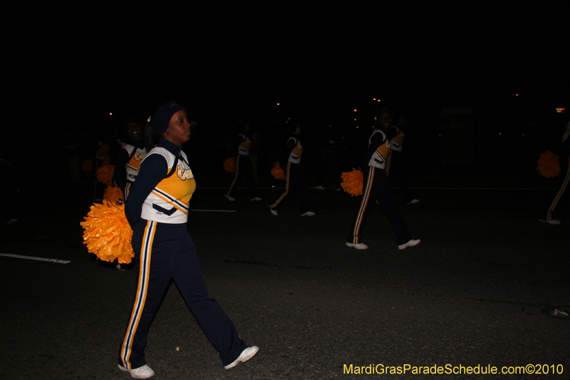 Krewe-of-Cleopatra-2010-Westbank-Mardi-Gras-2791