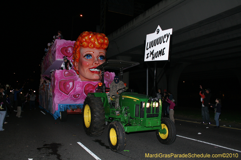 Krewe-of-Cleopatra-2010-Westbank-Mardi-Gras-2820